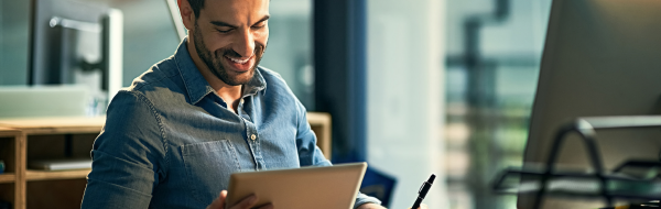 Man looking as a laptop